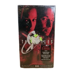 The X-Files: Fight the Future (VHS, 1998). FACTORY SEALED.